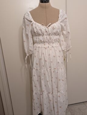 Worth Collective Storia White Floral Smocked Cottagecare Dress